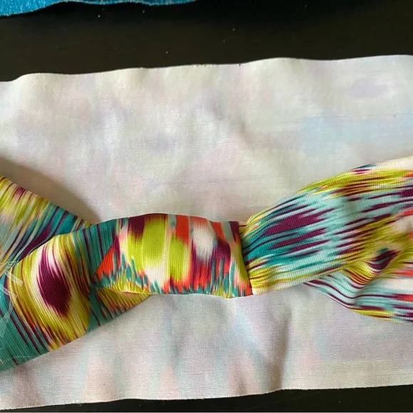 🌟3 for $15 || Bondi Band || Elastic Headbands - Picture 3 of 4